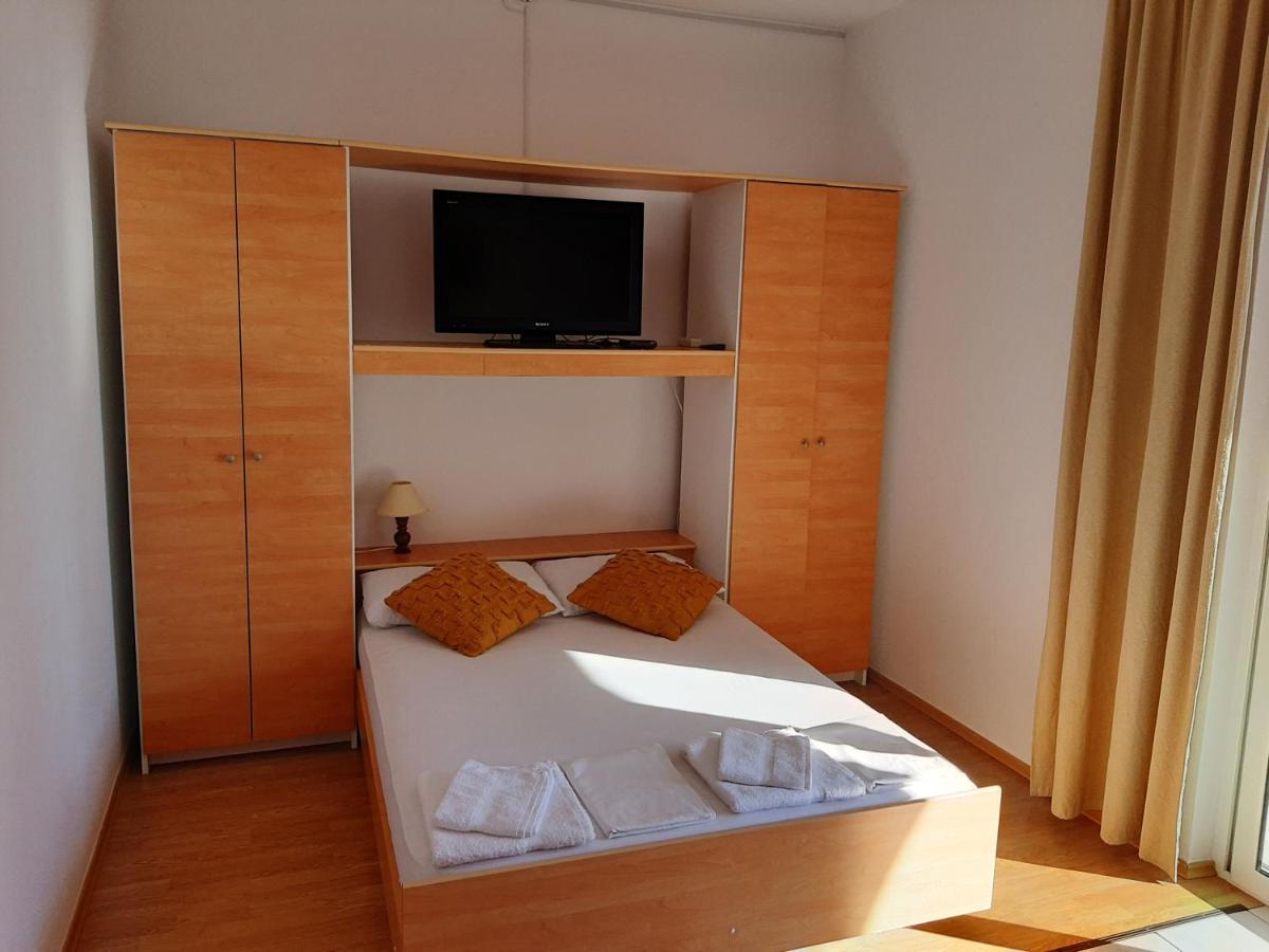 Apartments Ljulj Trogir Exterior foto